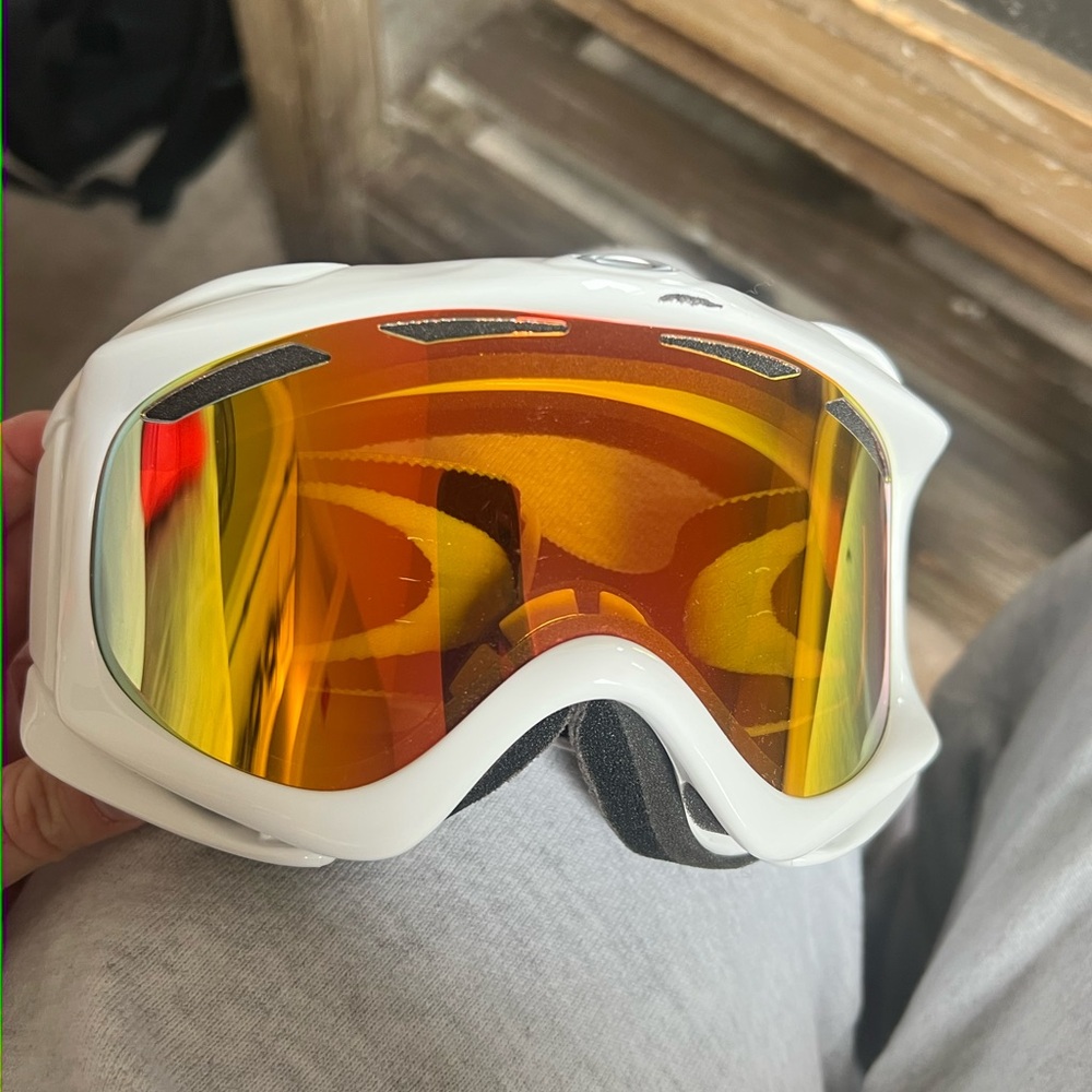 White Ski Goggles with Orange Lens